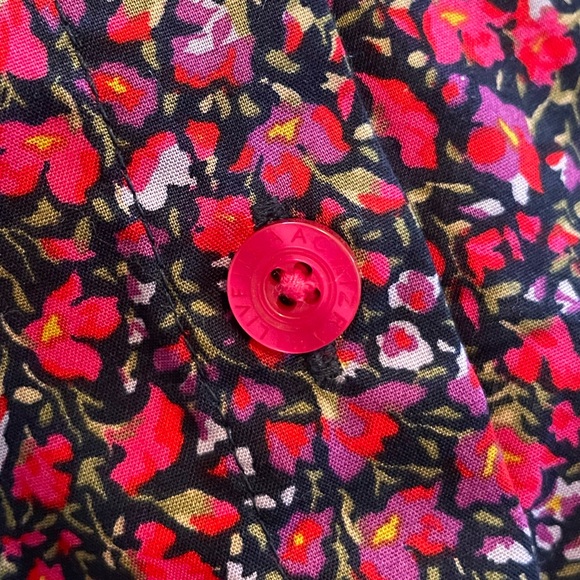 🏝️Big $10 Sale🏝️Isaac Mizrahi Live Floral Button Down Blouse - Picture 4 of 8